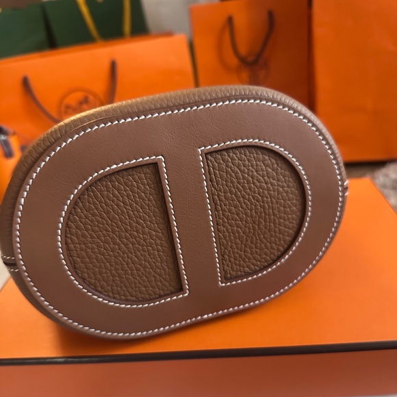 AUTHENTIC BNWT Hermès In-The-Loop 18 – Gold Clemence Leather - Picture 6 of 17
